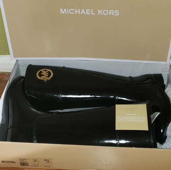 MICHAEL KORS TALL RAINBOOT - Picture 3 of 4
